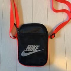 NIKE ショルダーバッグのサムネイル