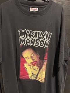 深瀬着用 MARILYN MANSON I AM THE GOD OF FUCKのサムネイル