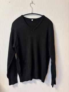 黒 Vネック 長袖ニット　制服のサムネイル