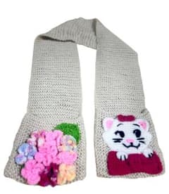 ベージュ 猫と花刺繍 マフラー ポケット付きのサムネイル