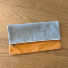 【テンベア】クラッチバッグのサムネイル