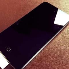 ＊ちゅーる様専用 iPod touch 第四世代 64GBのサムネイル