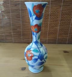 華山窯　細口花瓶 椿柄 フラワーベース 高さ31cm　口の直径8cmのサムネイル