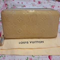LOUIS VUITTON ヴェルニ ジッピーウォレット 長財布　ベージュのサムネイル