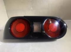 スカイライン R32 純正　テールライト 左側　中古 スカイライン R32 純正 テールライト 左側 中古 - メルカリ