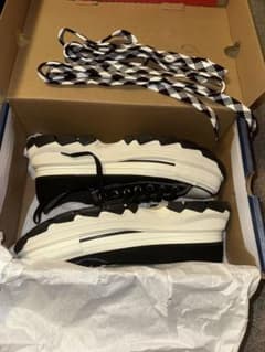 Converseのサムネイル