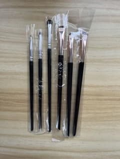 メイクブラシ6本セットまとめ売りのサムネイル