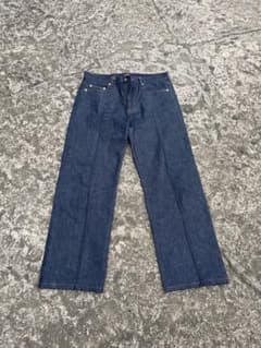 A.P.C. ダークブルー ストレートデニム 31 - メルカリ