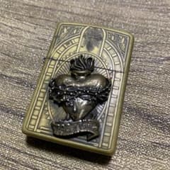 ハート彫刻の金属製ライターのサムネイル