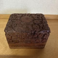 木製彫刻小物入れ ジュエリーボックス アクセサリーケースのサムネイル