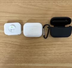 airpods pro 第二世代　訳あり品　極美品　カバー付きのサムネイル