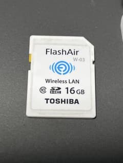 東芝　フラッシュエア　Flash Air 16GB W-03 中古　動作確認済みのサムネイル