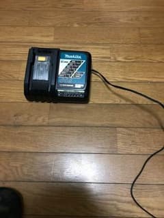 マキタ 充電器のサムネイル