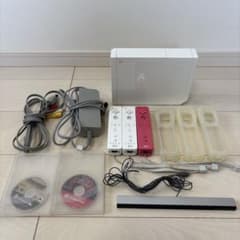 任天堂 Wii 本体　リモコン3個　ソフト2枚付きのサムネイル