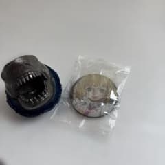 おもちゃとステッカーのサムネイル