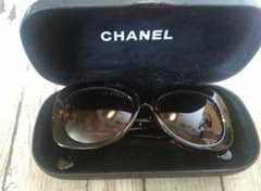 CHANEL シャネル サングラスのサムネイル