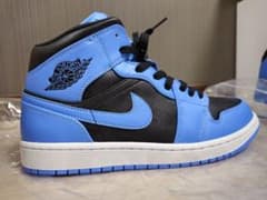NikeAirJordan 1 Mid University Blue 27.5のサムネイル