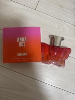 ANNA SUI SUI LOVE オードトワレ 30mlのサムネイル