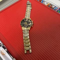 ゴールド ブラック アナログ時計のサムネイル