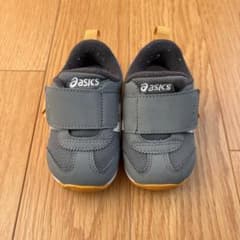 kiy様専用　【美品】asics ベビーシューズ 13cm スクスクのサムネイル
