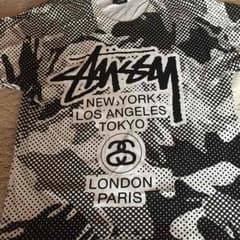 ステューシー Tシャツのサムネイル
