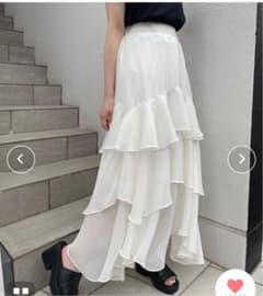chico イレヘムティアードスカート　アイボリー　新品のサムネイル