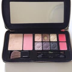 Dior  クチュールメイクアップパレット♡のサムネイル