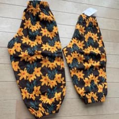 レトロ花柄イージーパンツ　２本のサムネイル