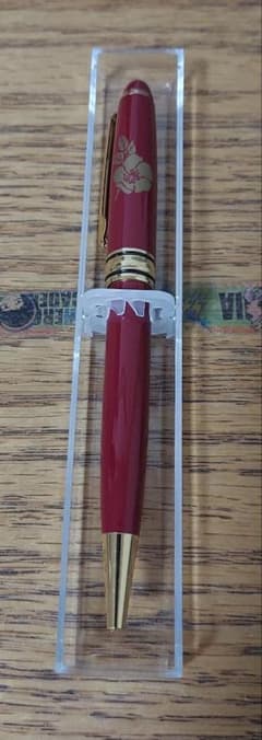 【新品】皇居限定　はまなす柄模様　ボールペン 4本セット 新品】皇居限定 はまなす柄模様 ボールペン 4本セット - メルカリ