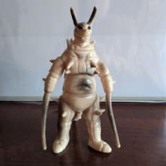 ウルトラマン 怪獣 フィギュア ソフビ グドン日本製 - メルカリ
