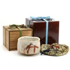 人間国宝　荒川豊三　志野茶碗／共箱・共布・仕覆 人間国宝 荒川豊三 志野茶碗／共箱・共布・仕覆 - メルカリ