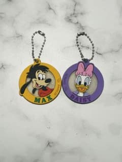 ディズニー マックス デイジー ラバーキーホルダー 2点セットのサムネイル