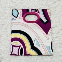 EMILIO PUCCI クラッチバッグ マルチカラー ハンドル付き　プッチ柄 EMILIO PUCCI クラッチバッグ マルチカラー ハンドル付き プッチ柄