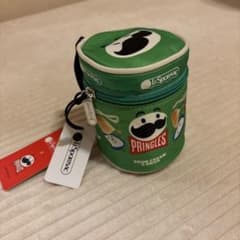 LeSportsac × Pringles コラボ チャーム 新品 緑のサムネイル