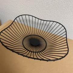 ワイヤーカゴ　４つのサムネイル
