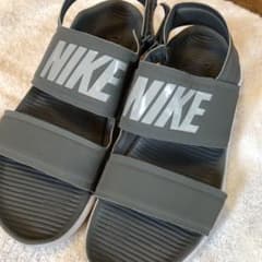 NIKE ナイキ サンダルのサムネイル