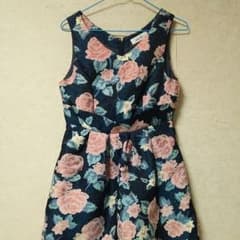 dazzlinのワンピースのサムネイル
