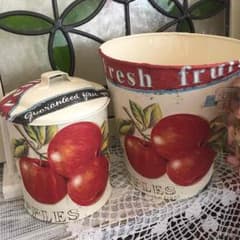 ブリキ缶の蓋つき小物入れ&ポットセット＊＊＊アメリカンカントリーアップルのサムネイル