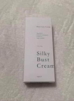 s*a様 【値下げ】Silky Bust Cream 50g 日本製のサムネイル