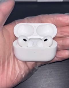 AirPods Pro2世代 おまけ付き（AirPods第1世代）のサムネイル
