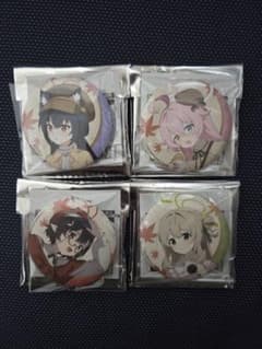 ブルアカ 描きおろし缶バッジ 4種セットのサムネイル