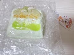 DAMIダミ ケーキ 緑 グリーン スクイーズのサムネイル