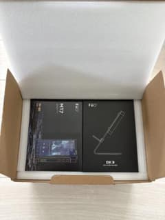 美品】FiiO M17 本体と付属品 - メルカリ