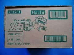 値下げしました。　メガ盛りカレー 300g 中辛 20パック入　ハチ食品株式会社のサムネイル