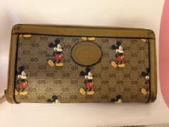 GUCCI ミッキーマウス 二つ折り財布 - メルカリ