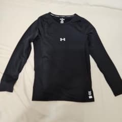 Under Armour ColdGear 2XL ブラック アンダーシャツのサムネイル