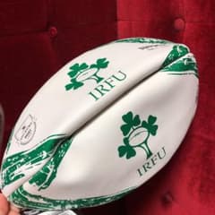 新品　ラグビーボールのサムネイル