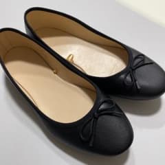 新品✴︎パンプス フラットシューズ バレエシューズ　黒のサムネイル