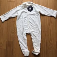 新品タグ付き☆プチバトー 足付きロンパースのサムネイル