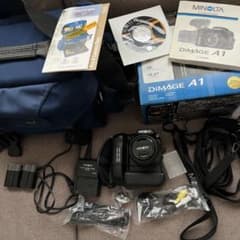 美品MINOLTA DiMAGE A1 デジカメラ とタムラックのケース付きのサムネイル